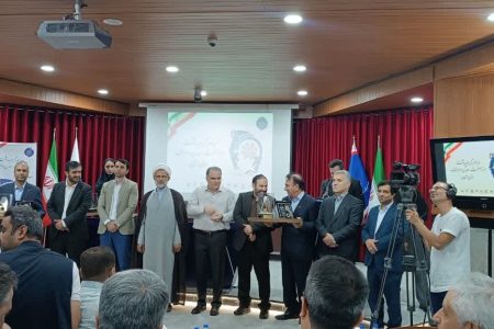 تجلیل از ۶ کاسب نمونه و یک کاسب پیشکسوت